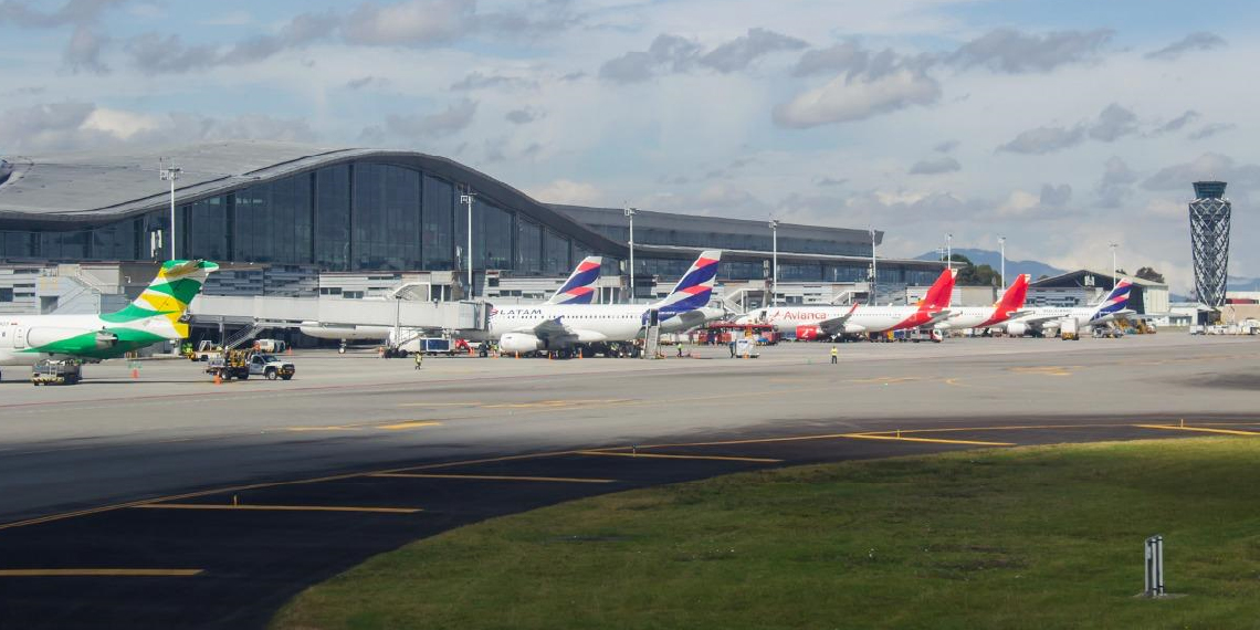 Cerca de 22.000.000 de personas se movilizaron por vía aérea en Colombia durante los cinco primeros meses de 2024